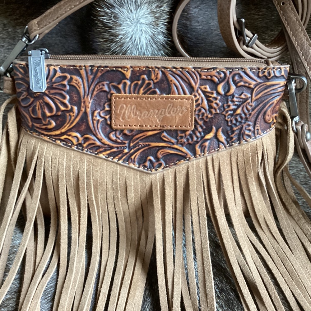 Wrangler Leather Fringe Western Boho Wallet Wristlet Crossbody Handbag🦋 - Picture 2 of 10